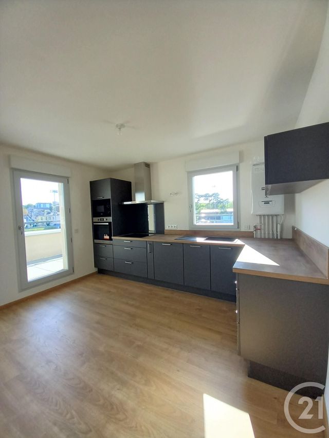 Afficher la photo en grand Appartement F4 à vendre - 4 pièces - 79,02 m2 - Cherbourg En Cotentin - 50 - BASSE-NORMANDIE