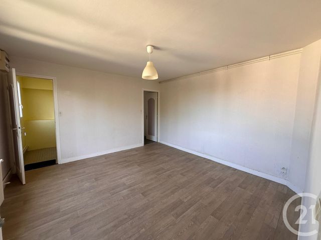 Appartement F3 à vendre - 3 pièces - 60,70 m2 - Cherbourg En Cotentin - 50 - BASSE-NORMANDIE