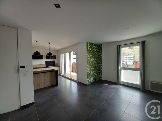 Appartement F2 à louer - 2 pièces - 50 m2 - Cherbourg En Cotentin - 50 - BASSE-NORMANDIE