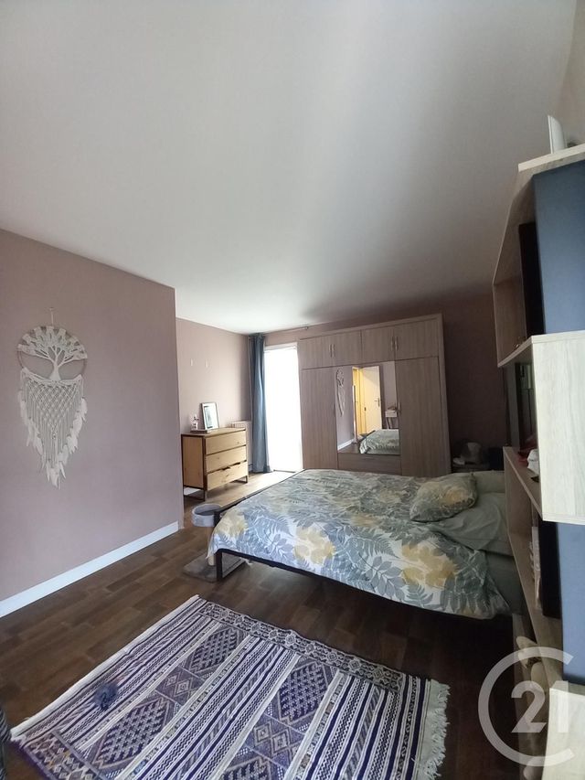 Afficher la photo en grand Appartement F5 à louer - 5 pièces - 105 m2 - Cherbourg En Cotentin - 50 - BASSE-NORMANDIE
