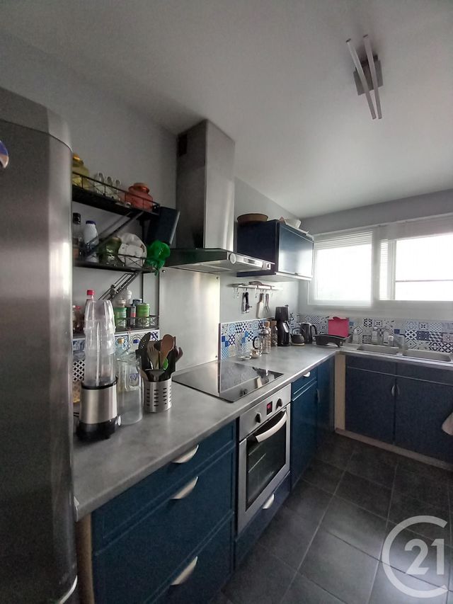 Afficher la photo en grand Appartement F5 à louer - 5 pièces - 105 m2 - Cherbourg En Cotentin - 50 - BASSE-NORMANDIE