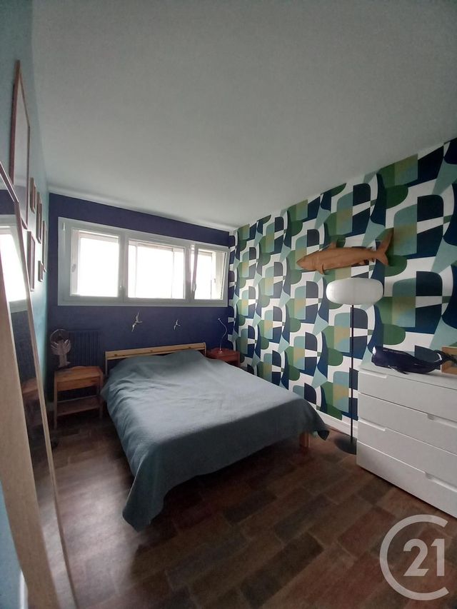 Afficher la photo en grand Appartement F5 à louer - 5 pièces - 105 m2 - Cherbourg En Cotentin - 50 - BASSE-NORMANDIE
