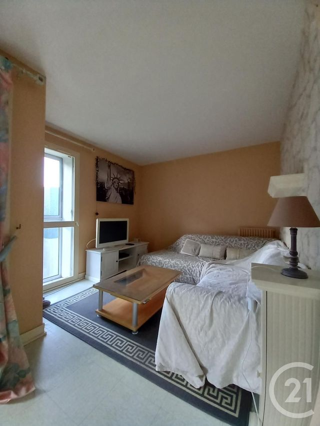 Appartement F2 à louer - 2 pièces - 60,43 m2 - Cherbourg En Cotentin - 50 - BASSE-NORMANDIE
