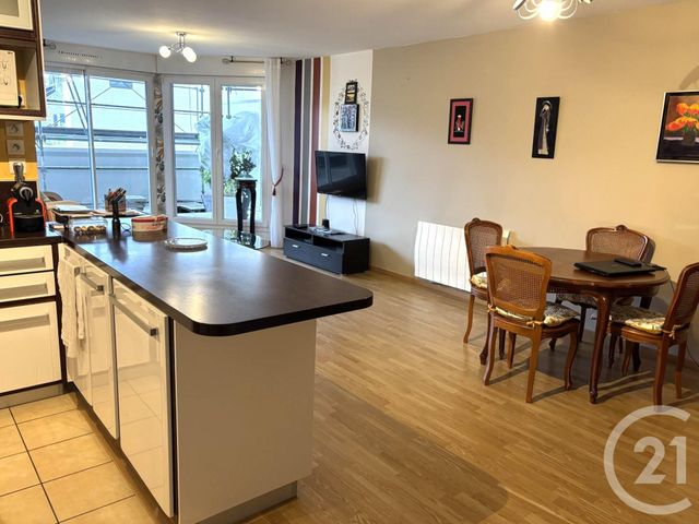 Appartement F3 à vendre - 3 pièces - 66,59 m2 - Cherbourg En Cotentin - 50 - BASSE-NORMANDIE