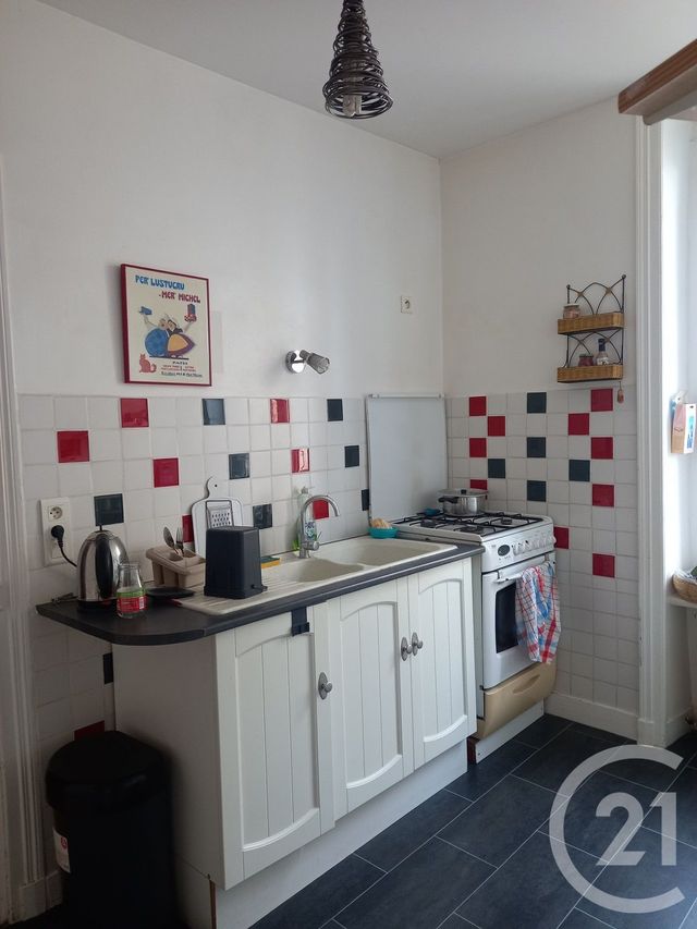 Maison &agrave; louer - 3 pi&egrave;ces - 100 m2 - Cherbourg En Cotentin - 50 - BASSE-NORMANDIE