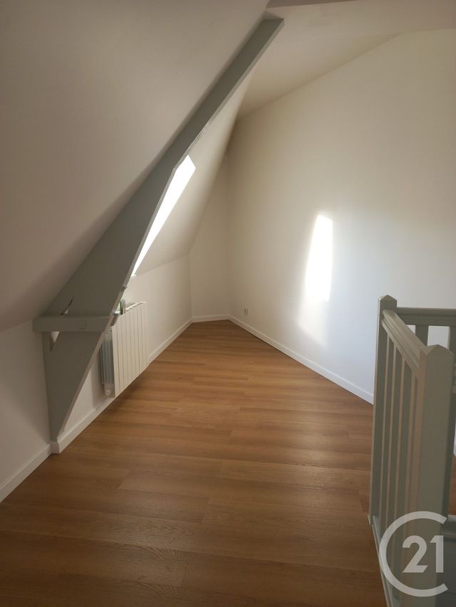 Maison &agrave; louer - 3 pi&egrave;ces - 75 m2 - Cherbourg En Cotentin - 50 - BASSE-NORMANDIE