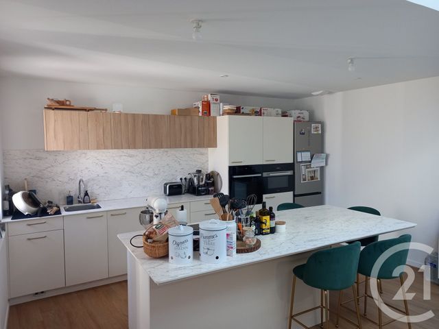 Appartement F4 &agrave; louer - 4 pi&egrave;ces - 115,88 m2 - Cherbourg En Cotentin - 50 - BASSE-NORMANDIE