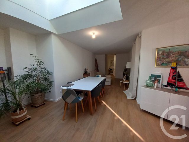 Appartement F4 &agrave; louer - 4 pi&egrave;ces - 115,88 m2 - Cherbourg En Cotentin - 50 - BASSE-NORMANDIE