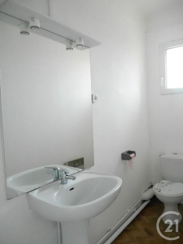 Appartement F2 &agrave; louer - 2 pi&egrave;ces - 37 m2 - Equeurdreville Hainneville - 50 - BASSE-NORMANDIE