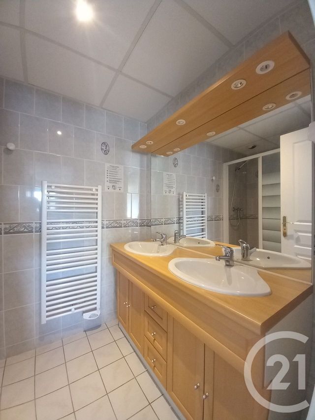 Appartement F1 &agrave; louer - 1 pi&egrave;ce - 25 m2 - Cherbourg En Cotentin - 50 - BASSE-NORMANDIE