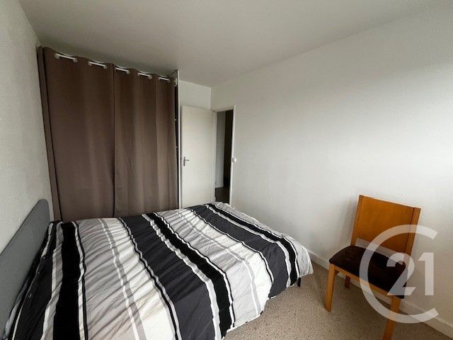 Appartement &agrave; louer - 5 pi&egrave;ces - 103 m2 - Cherbourg En Cotentin - 50 - BASSE-NORMANDIE