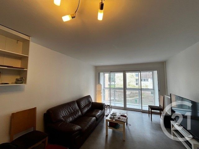 Appartement &agrave; louer - 5 pi&egrave;ces - 103 m2 - Cherbourg En Cotentin - 50 - BASSE-NORMANDIE