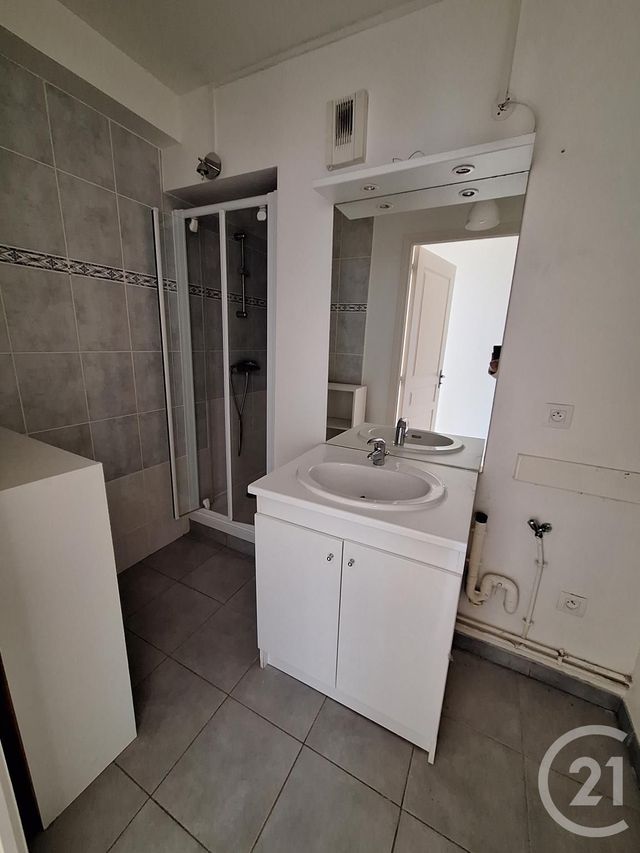 Appartement F3 &agrave; vendre - 3 pi&egrave;ces - 72,23 m2 - Cherbourg En Cotentin - 50 - BASSE-NORMANDIE