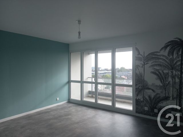 Appartement F2 &agrave; louer - 2 pi&egrave;ces - 47 m2 - Cherbourg En Cotentin - 50 - BASSE-NORMANDIE