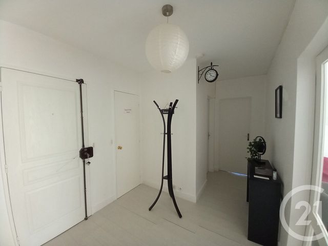 Appartement F4 &agrave; louer - 4 pi&egrave;ces - 72 m2 - Cherbourg En Cotentin - 50 - BASSE-NORMANDIE