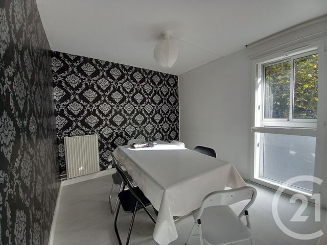 Appartement F4 &agrave; louer - 4 pi&egrave;ces - 72 m2 - Cherbourg En Cotentin - 50 - BASSE-NORMANDIE