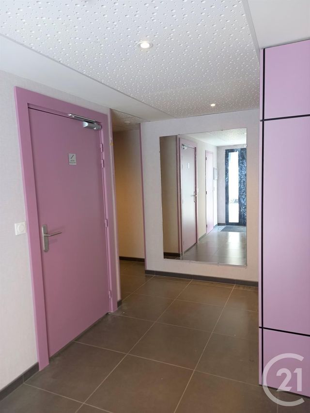 Appartement F3 &agrave; louer - 3 pi&egrave;ces - 61,17 m2 - Cherbourg En Cotentin - 50 - BASSE-NORMANDIE