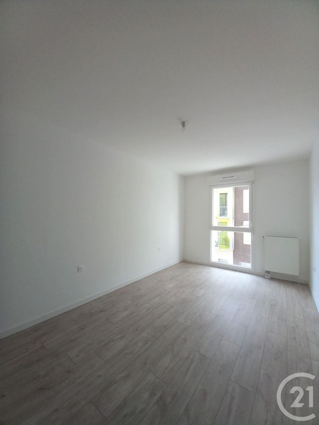 Appartement F3 &agrave; louer - 3 pi&egrave;ces - 61,17 m2 - Cherbourg En Cotentin - 50 - BASSE-NORMANDIE