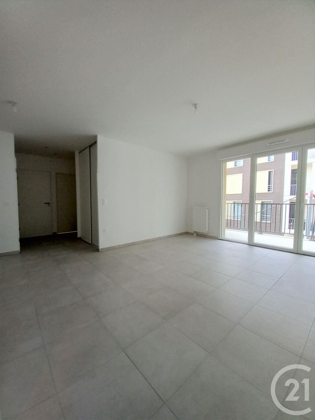 Appartement F3 &agrave; louer - 3 pi&egrave;ces - 61,17 m2 - Cherbourg En Cotentin - 50 - BASSE-NORMANDIE