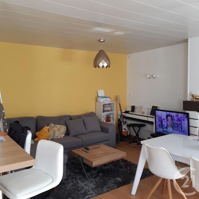 Appartement F3 &agrave; louer - 3 pi&egrave;ces - 44 m2 - Cherbourg En Cotentin - 50 - BASSE-NORMANDIE